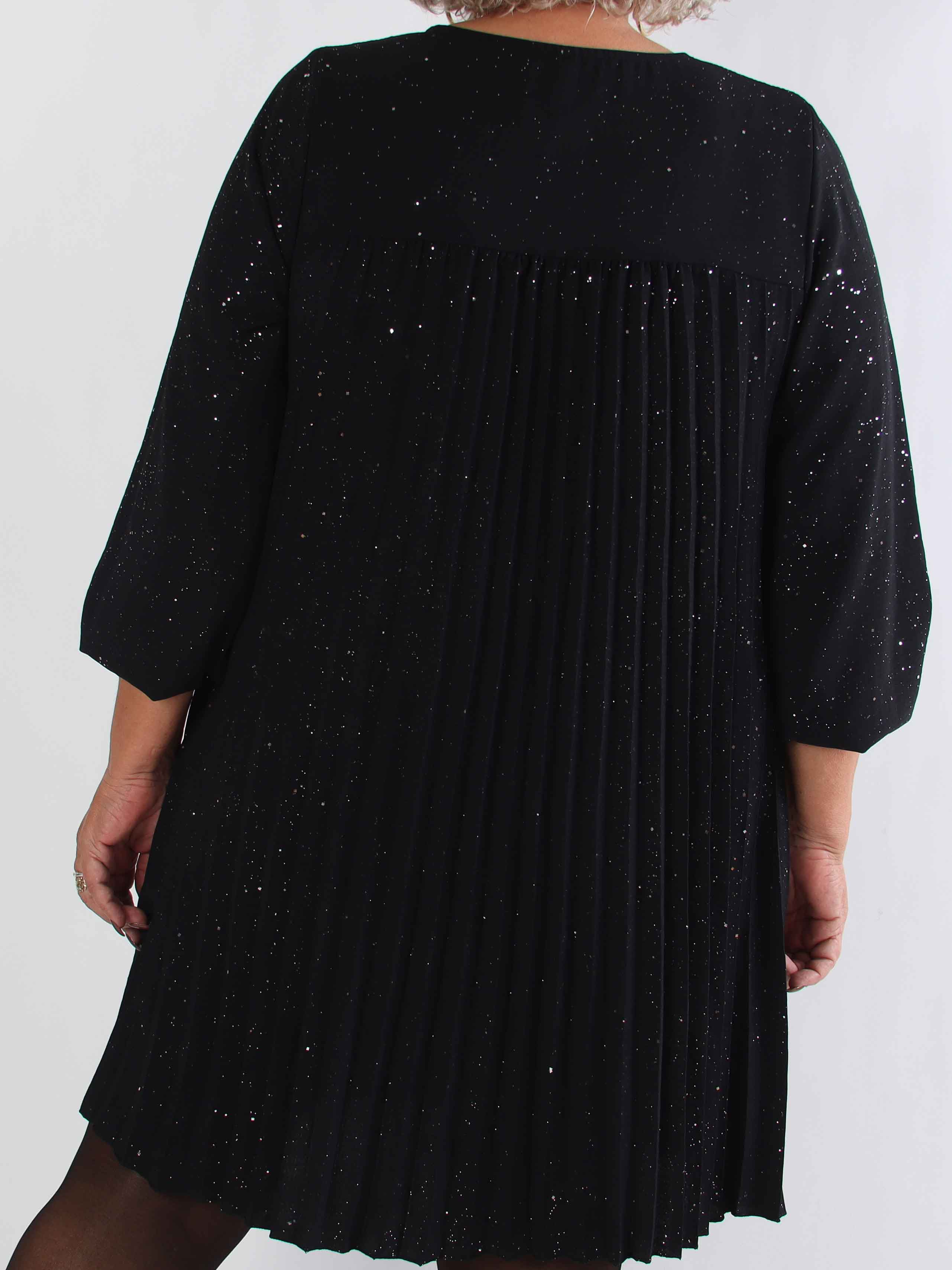 Nancy Glitter Short L/S - Plisseret plus size kjole med lommer og glimmer